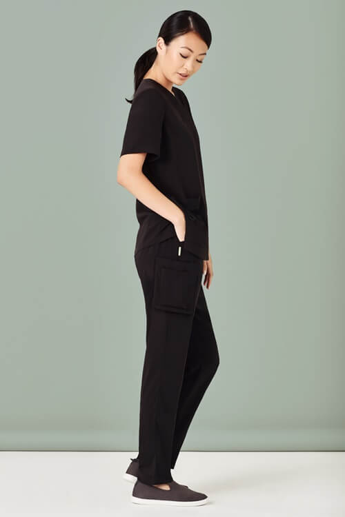 How Medical Uniforms Can Actually Be Stylish 3 CSP943LL-main