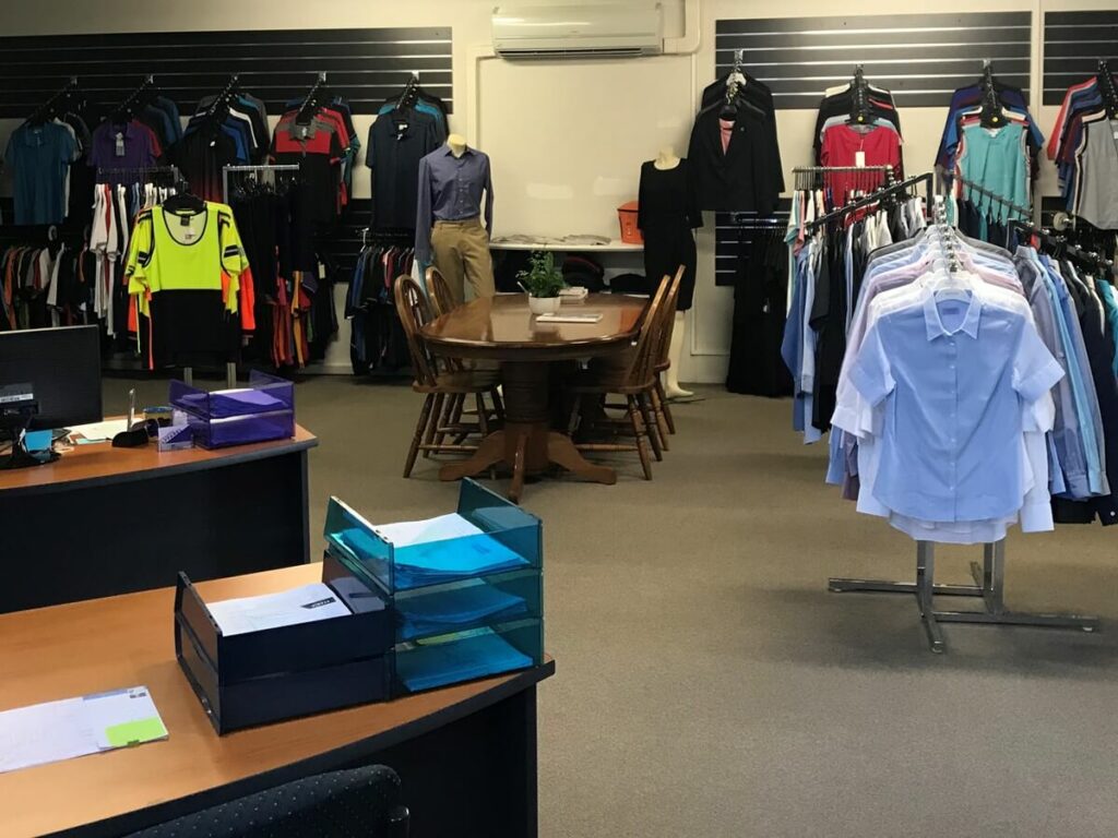 showroom-arundel-open-1200x900-2